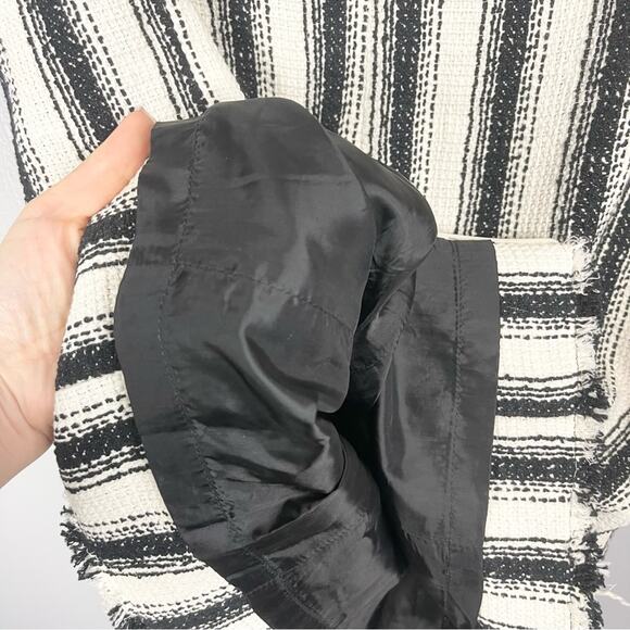 AKRIS PUNTO Button-Embellished Tweed Mini Dress Woman’s size 8 Black and White - Picture 9 of 10